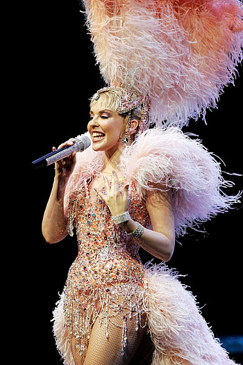 Kylie Minogue, Sparkly fashion, Pop culture, Dance dresses HD phone wallpaper