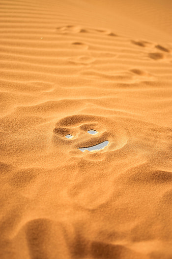 Desert, sand, smiley HD phone wallpaper