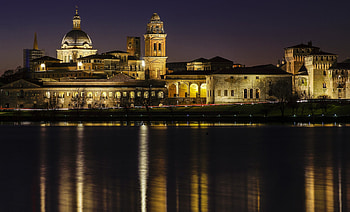 Italian cities, Lombardy landscapes, Night scenes HD wallpaper
