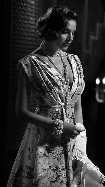 Bipasha Basu, bollywood actress, , bnw HD phone wallpaper