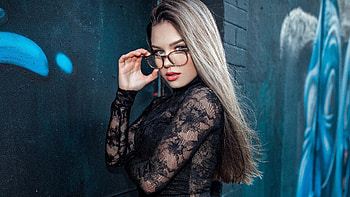 Blue eyes, glasses, girl model HD wallpaper