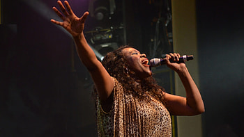 Louisiana gospel music, Mississippi River influence, Soulful sounds, Cultural heritage HD wallpaper