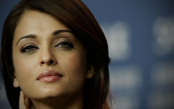 Aishwarya Rai, Face close-up, Striking , Radiant HD wallpaper