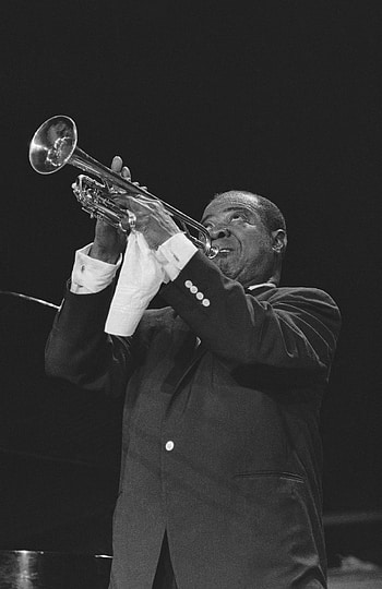 Louis Armstrong, 120 years ago, Queens Daily Eagle, Jazz music anniversary HD phone wallpaper