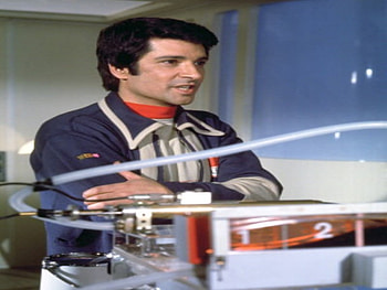 TONY ANHOLT AS 'TONY VERDESCHI', action, tvshow, entertainment, usa HD wallpaper