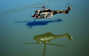Atlas Reflection, military, atlas, reflection, helicopter, oryx, water, chopper, lake HD wallpaper