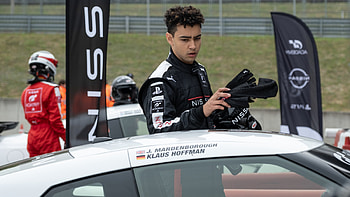 Gran Turismo (2023) - Official Movie Still , PlayStation, Sony, Nissan HD wallpaper