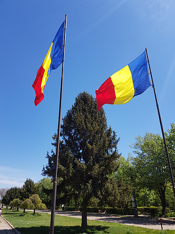 ROMANIA, sky, flag HD phone wallpaper