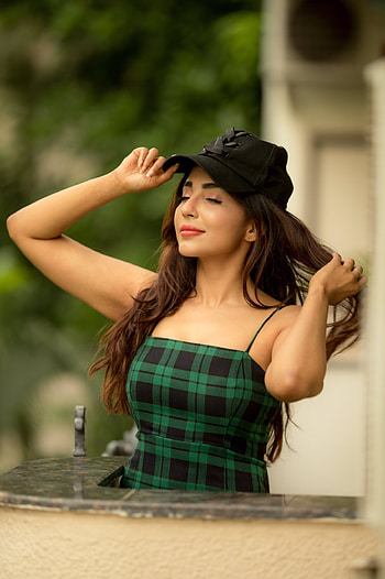 Parvati Nair, hair, tartan, Parvati_Nair HD phone wallpaper