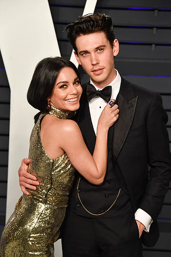 Austin Butler, Vanessa Hudgens breakup, Austin Butler relationships, Celebrity news HD phone wallpaper