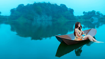 Girl In Boat, girls, boat HD wallpaper