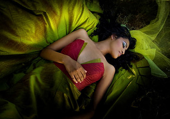 SLEEPING ON GREEN, bed, light, green, sleeping, woman, sleep HD wallpaper