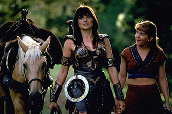 Xena and Gabrielle, Xena: Warrior Princess HD wallpaper