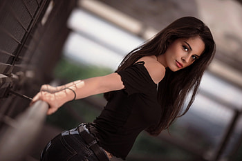 Long Hair Girl Depth Of Field, depth-of-field, girls, model, hairs HD wallpaper