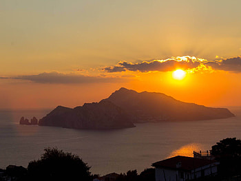 Capri Island, Grand Tour, Historical landmarks, Nature's beauty HD wallpaper