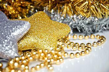 Christmas decorations, holidays, graphy, cute, balls, gold, garland, ball, christmas, decorations, silver, candles, lovely, new year HD wallpaper