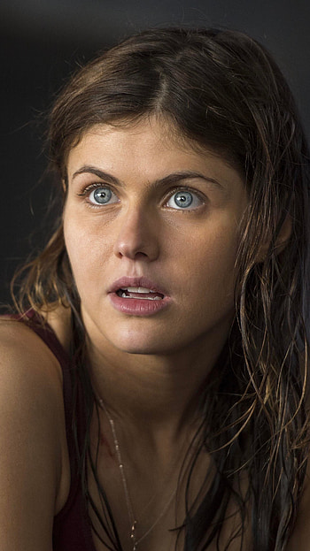 Alexandria Daddario, hollywood movie, lost girls and love hotels HD phone wallpaper
