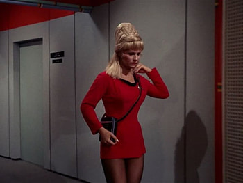 GRACE LEE WHITNEY AS 'YEOMAN' JANICE RAND, action, tvshow, entertainment, usa HD wallpaper