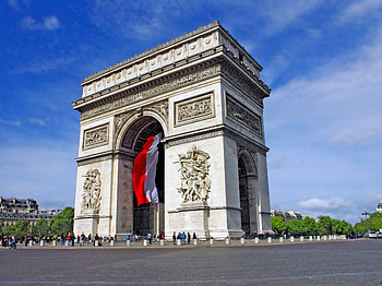 Arc de Triomphe, Paris discovery, French heritage, Parisian charm HD wallpaper