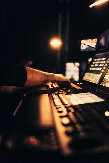 Hand, Technologies, Technology, Equipment, Monitor, Remote Control, Control Console HD phone wallpaper