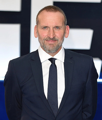 Christopher Eccleston movies, Eccleston's struggles, Battling anorexia, Mental health HD phone wallpaper