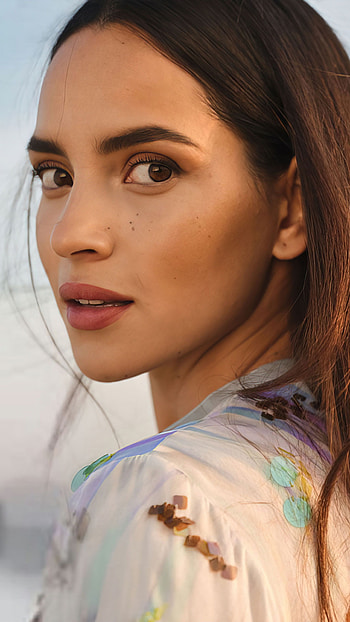 Adria arjona, hollywood actress, model, look HD phone wallpaper