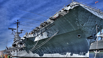 the uss hornet carrier museum r, carrier, military, ship, sky, r, dock HD wallpaper