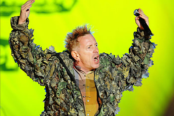 Sex Pistols music, Court battle victory, Songs in Disney series, Ex-band members HD wallpaper