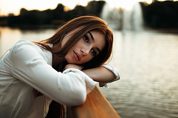 Brunette Girl Looking Away, brunette, girls, model HD wallpaper