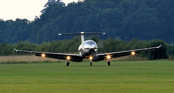 Shine, Light, Miscellanea, Miscellaneous, Plane, Airplane, Takeoff, Pilatus Pc-12 HD wallpaper