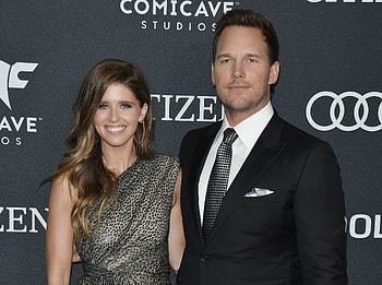 Katherine Schwarzenegger, Love for Chris Pratt, Personal revelation, Yardbarker interview HD wallpaper