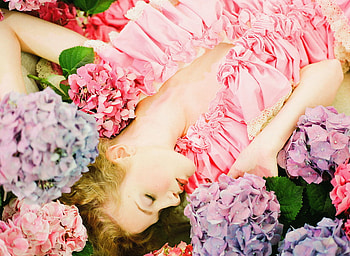 sleeping beauty, colorful, girl, beautiful, beauty, nice, pretty, flowers, lovely, female HD wallpaper