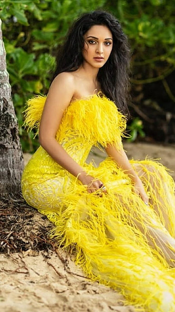 Kiara Advani, Yellow Dress HD phone wallpaper