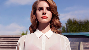 Lana Del Rey's mesmerizing , Enchanting singer, Celestial vibes, Ethereal visuals HD wallpaper