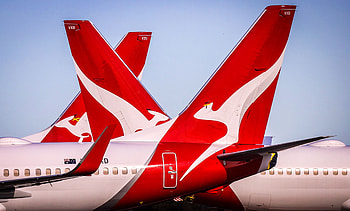 Qantas Travels, Record-breaking flight, World's longest nonstop journey, Travel achievements HD wallpaper