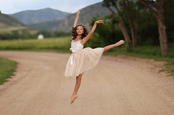 little girl, childhood, blonde, fair, nice, adorable, bonny, sweet, Belle, white, Hair, girl, grass, ballet, tree, Standing, comely, sightly, pretty, green, face, nature, lovely, pure, child, graphy, cute, baby, , Nexus, beauty, play, kid, feet, Mountain, beautiful, people, little, pink, street, sky, princess, dainty HD wallpaper