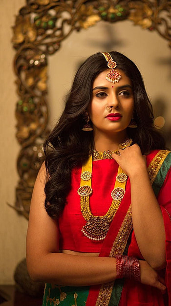 Sreemukhi, telugu actress, anchor HD phone wallpaper