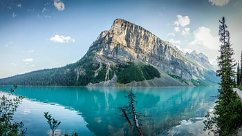 Lake Louise, Banff National Park HD wallpaper