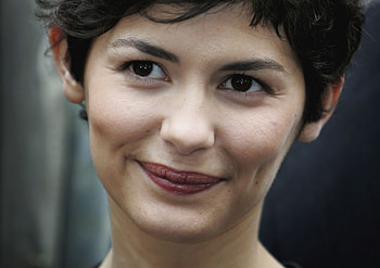 Audrey Tautou, Movie icon, Elegant actress, Captivating presence HD wallpaper