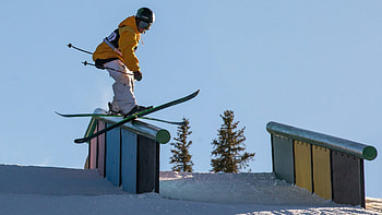 style skiing, popular , backgrounds, skiing HD wallpaper