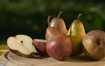 Pear fruit, High-def , Refreshing visuals, Delightful HD wallpaper