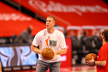 Little Caesars Arena, Mason Plumlee HD wallpaper