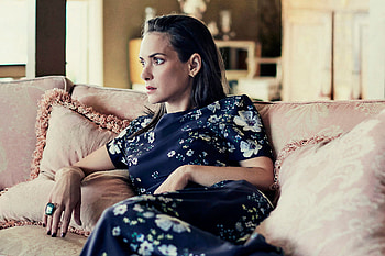 Winona Ryder, Movie roles, Iconic actress, Celebrity HD wallpaper