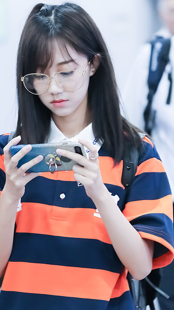 Huang mengying, korean, cute face HD phone wallpaper