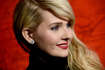 Abigail Breslin, Smile, Baltana HD wallpaper