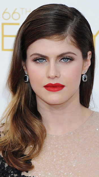 Alexandra Daddario, Beautiful Actress HD phone wallpaper