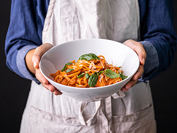 5-ingredient pasta delight, Creamy tomato sauce, Kitchen stories, Easy pasta recipe HD wallpaper