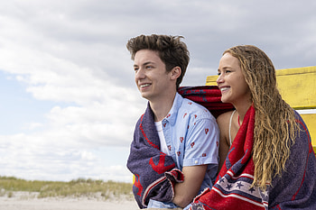 Care Beach Moments - No Hard Feelings Theme, movie, No Hard Feelings HD wallpaper