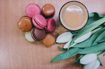 Food, Tulips, Cookies, Coffee, Macaron HD wallpaper