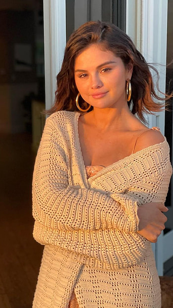 Selena Gomez, face, lip HD phone wallpaper